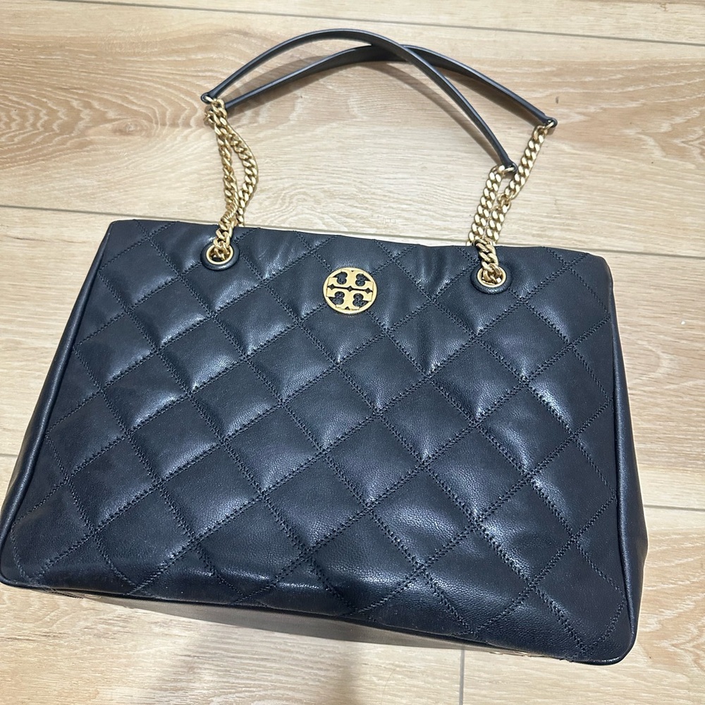 LIKE NEW- Tory Burch shoulder purse